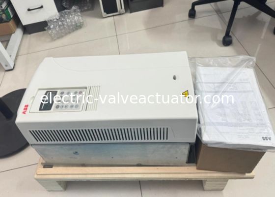 Giá tốt. ACS800-01-0135-3+P901 3Phases 110 kW 160A ABB ACS800 general purpose series trực tuyến
