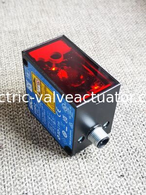 Giá tốt. SICK DT50-2B215252 cảm biến khoảng cách laser. trực tuyến