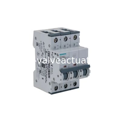 Giá tốt. Siemens 136-07-818 SENTRON C-Type Miniature Circuit Breaker trực tuyến